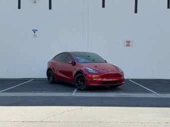 2021 Tesla Model Y Long Range - miniatura 3