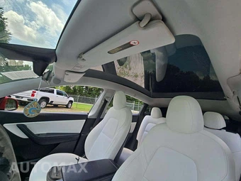 2021 Tesla Model Y Performance - miniatura 8
