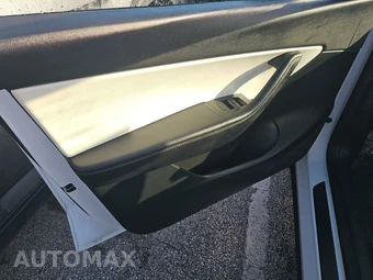 2021 Tesla Model Y Performance - miniatura 9