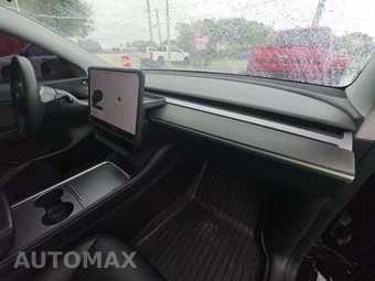 2021 Tesla Model Y Performance – miniatura 19