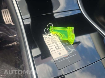 2021 Tesla Model Y Performance - miniatura 8