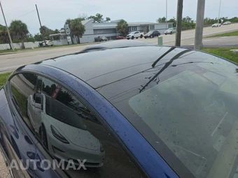 2021 Tesla Model Y Standard Range - miniatura 12