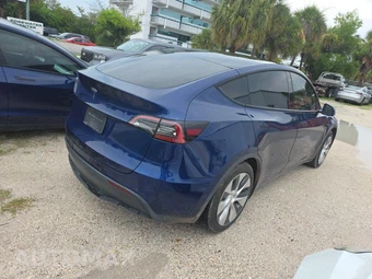2021 Tesla Model Y Standard Range - miniatura 4