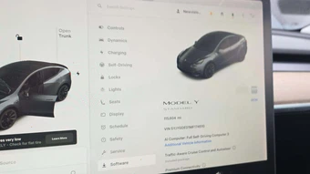 2021 Tesla Model Y Standard Range – miniatura 18
