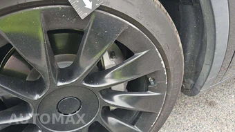 2021 Tesla Model Y Standard Range – miniatura 24