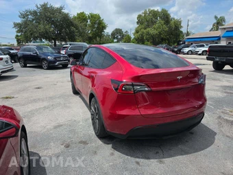 2021 Tesla Model Y Standard Range - miniatura 2