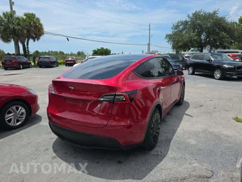 2021 Tesla Model Y Standard Range - miniatura 3