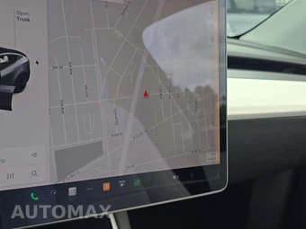 2021 Tesla Model Y Standard Range - miniatura 21