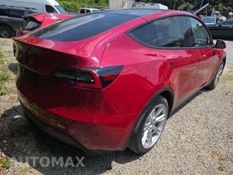 2021 Tesla Model Y Standard Range - miniatura 3