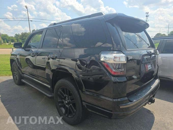 2021 Toyota 4Runner Nightshade - miniatura 2