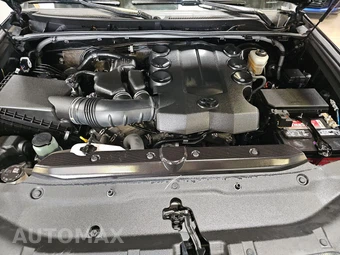2021 Toyota 4Runner SR5 – miniatura 17