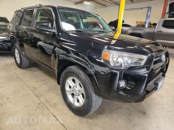 2021 Toyota 4Runner SR5 – miniatura 3