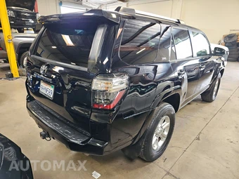 2021 Toyota 4Runner SR5 – miniatura 4