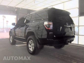 2021 Toyota 4Runner SR5 – miniatura 6