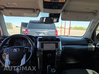 2021 Toyota 4Runner SR5 - miniatura 11