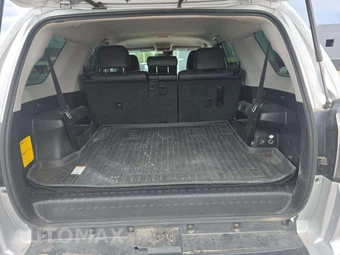 2021 Toyota 4Runner SR5 - miniatura 15