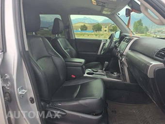 2021 Toyota 4Runner SR5 - miniatura 19