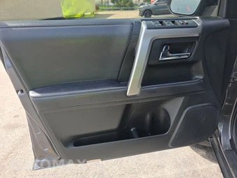2021 Toyota 4Runner SR5 - miniatura 9