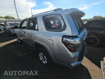 2021 Toyota 4Runner SR5 - miniatura 10