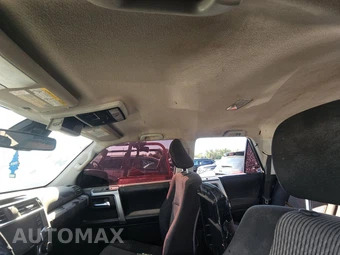 2021 Toyota 4Runner SR5 - miniatura 12