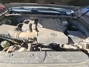 2021 Toyota 4Runner SR5 - miniatura 8