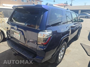 2021 Toyota 4Runner SR5 – miniatura 4