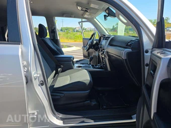 2021 Toyota 4Runner SR5 – miniatura 19
