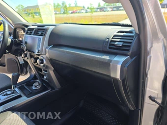 2021 Toyota 4Runner SR5 – miniatura 20