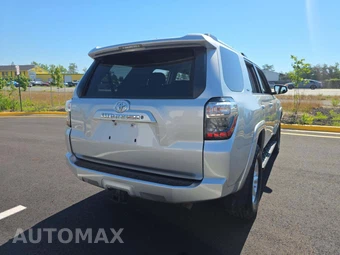 2021 Toyota 4Runner SR5 – miniatura 3