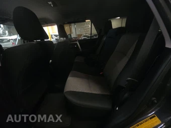 2021 Toyota 4Runner SR5 - miniatura 13