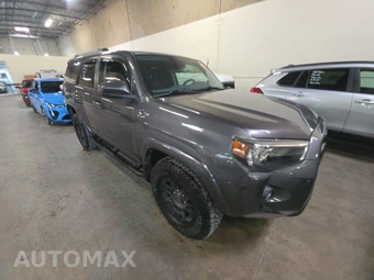 2021 Toyota 4Runner SR5 - miniatura 3