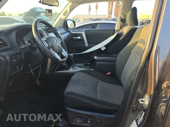 2021 Toyota 4Runner SR5 – miniatura 7