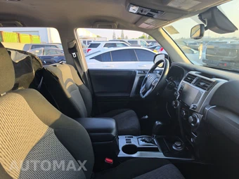 2021 Toyota 4Runner SR5 – miniatura 8