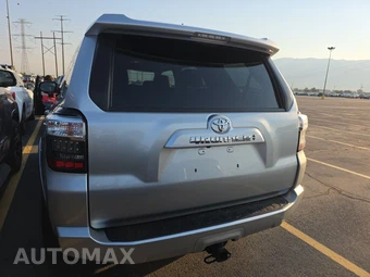 2021 Toyota 4Runner SR5 - miniatura 5