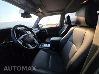 2021 Toyota 4Runner SR5 - miniatura 7