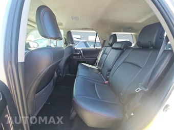 2021 Toyota 4Runner SR5 – miniatura 13