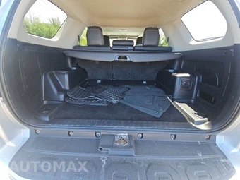 2021 Toyota 4Runner SR5 – miniatura 16