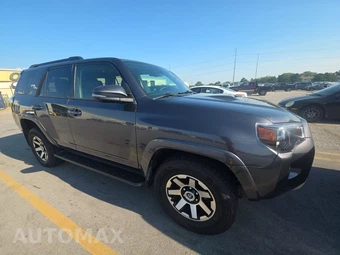 2021 Toyota 4Runner SR5 – miniatura 3