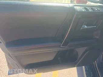 2021 Toyota 4Runner SR5 – miniatura 9