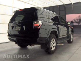 2021 Toyota 4Runner SR5 Premium - miniatura 4
