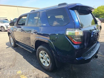 2021 Toyota 4Runner SR5 Premium - miniatura 2