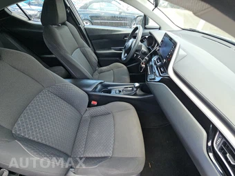2021 Toyota C-HR LE – miniatura 8