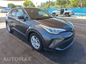 2021 Toyota C-HR LE - miniatura 3