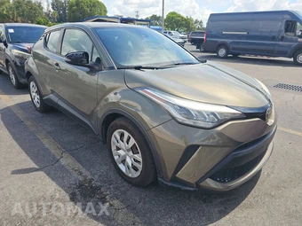 2021 Toyota C-HR LE - miniatura 3