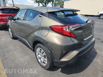 2021 Toyota C-HR LE - miniatura 6