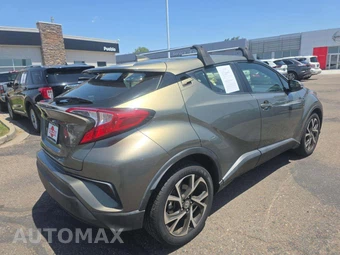 2021 Toyota C-HR XLE - miniatura 3