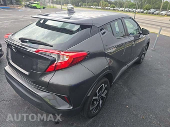 2021 Toyota C-HR XLE - miniatura 3