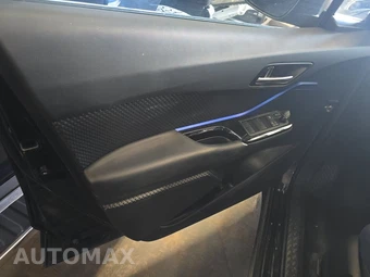 2021 Toyota C-HR XLE - miniatura 9