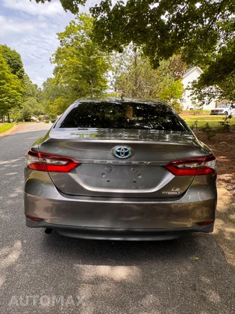 2021 Toyota Camry Hybrid LE - miniatura 6