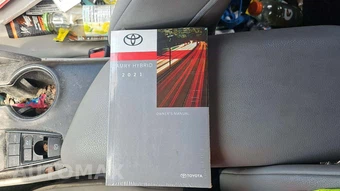 2021 Toyota Camry Hybrid SE - miniatura 17